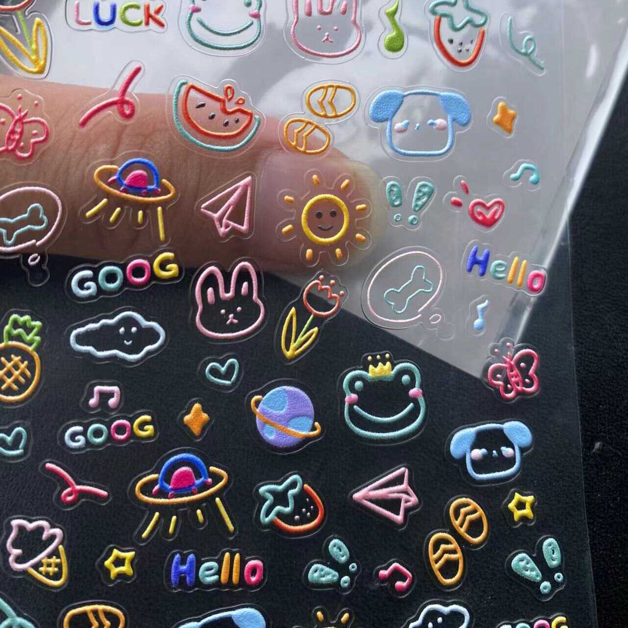 立体浮雕新款多巴胺背胶美甲贴纸