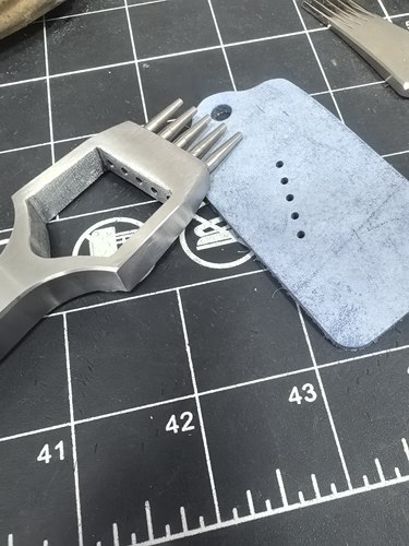 手工皮具打孔表带打孔排冲一字冲圆孔冲子皮革打孔