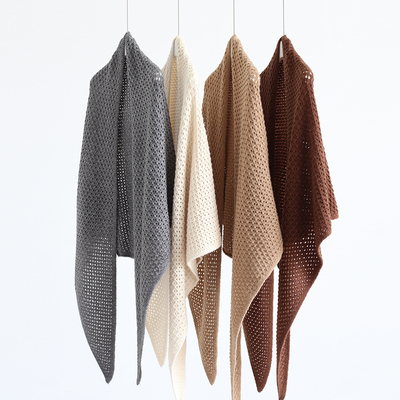 秋冬法式知性加厚保暖宽松慵懒粗针大三角针织毛线披肩纯色围巾女