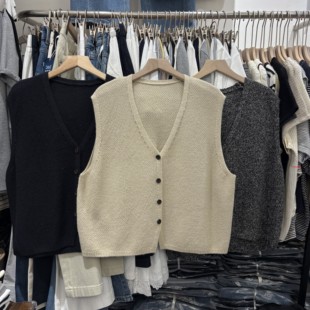 坎肩外搭上衣背心 纯色极简洋气无袖 V领单排扣针织马甲春季 女装