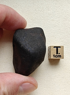 俄罗斯奥焦勒克石陨石标本带熔壳