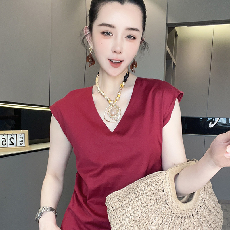背心女2026夏季新款设计感时尚纯色蕾丝钩花镂空拼接V领无袖上衣