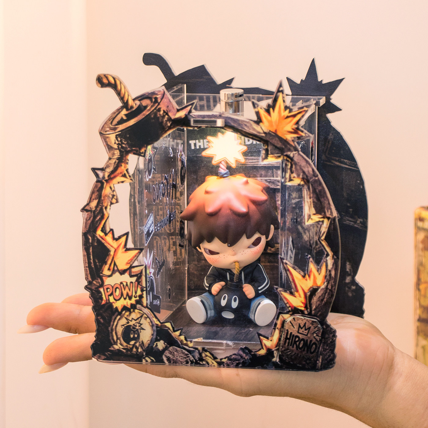 适用泡泡玛特小野 Hirono × The Hundreds 手办吊卡收纳展示盒