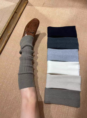 谁懂Leggings+袜套杀伤力！微喇袜套修饰腿型~既保暖又时尚！绝啦