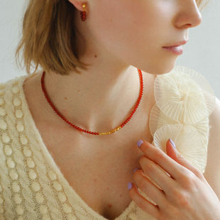 2025新款红玛瑙“碎金子”项链锁骨链小众设计高级感轻奢红色颈链