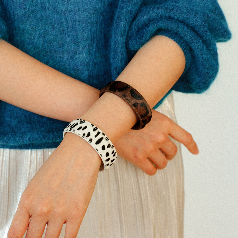 复古豹纹马毛皮手镯开口可调手环