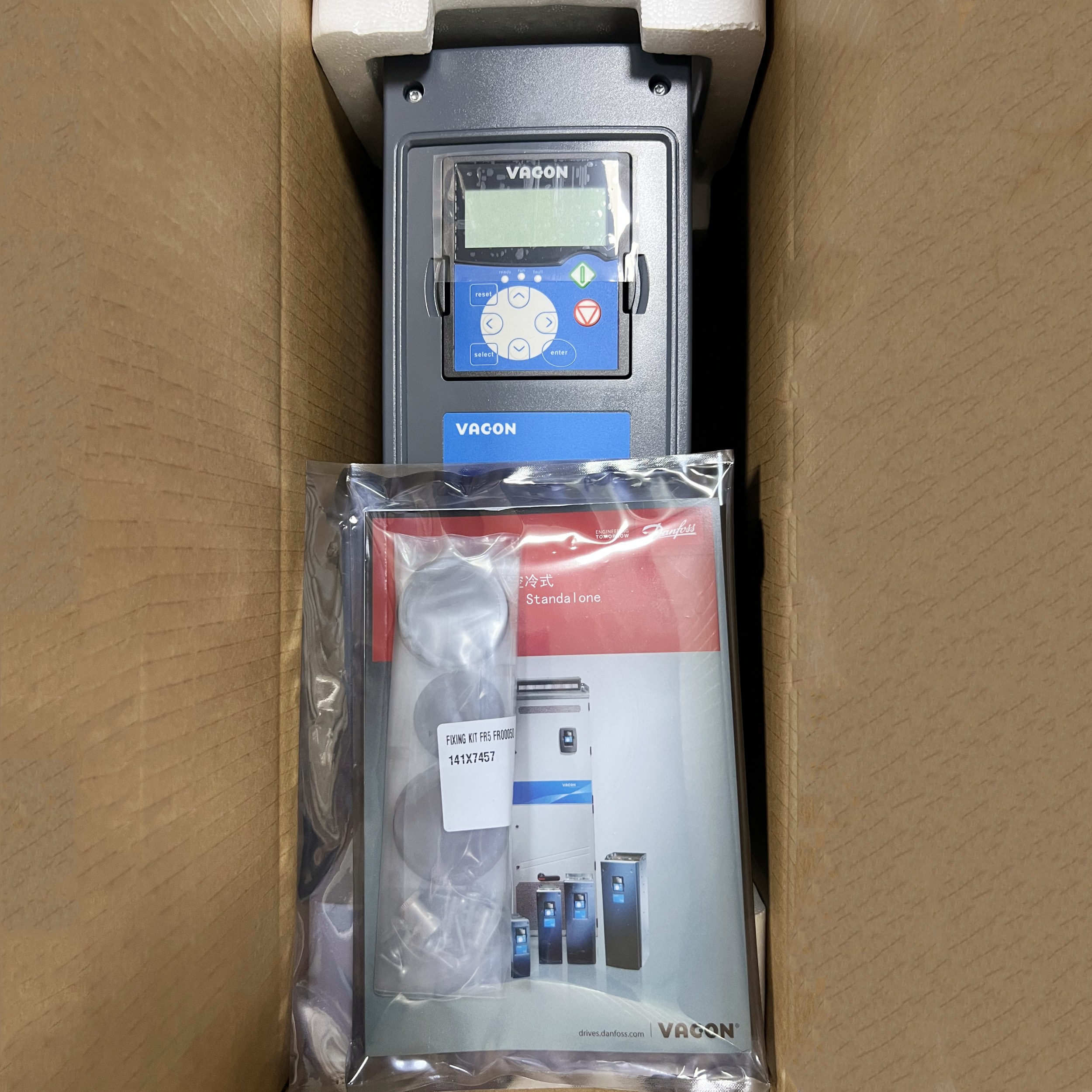 伟肯变频器NXP00225ATH1STSA100000000  Danfoss 全新现货 询价