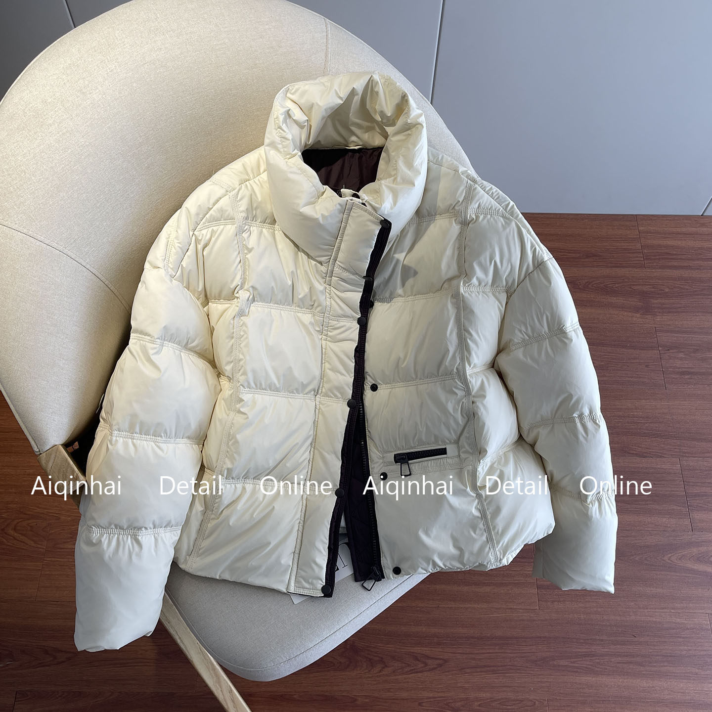 白色短款鹅绒羽绒服女款冬季2025新款巨好看加厚面包服冬装外套韩