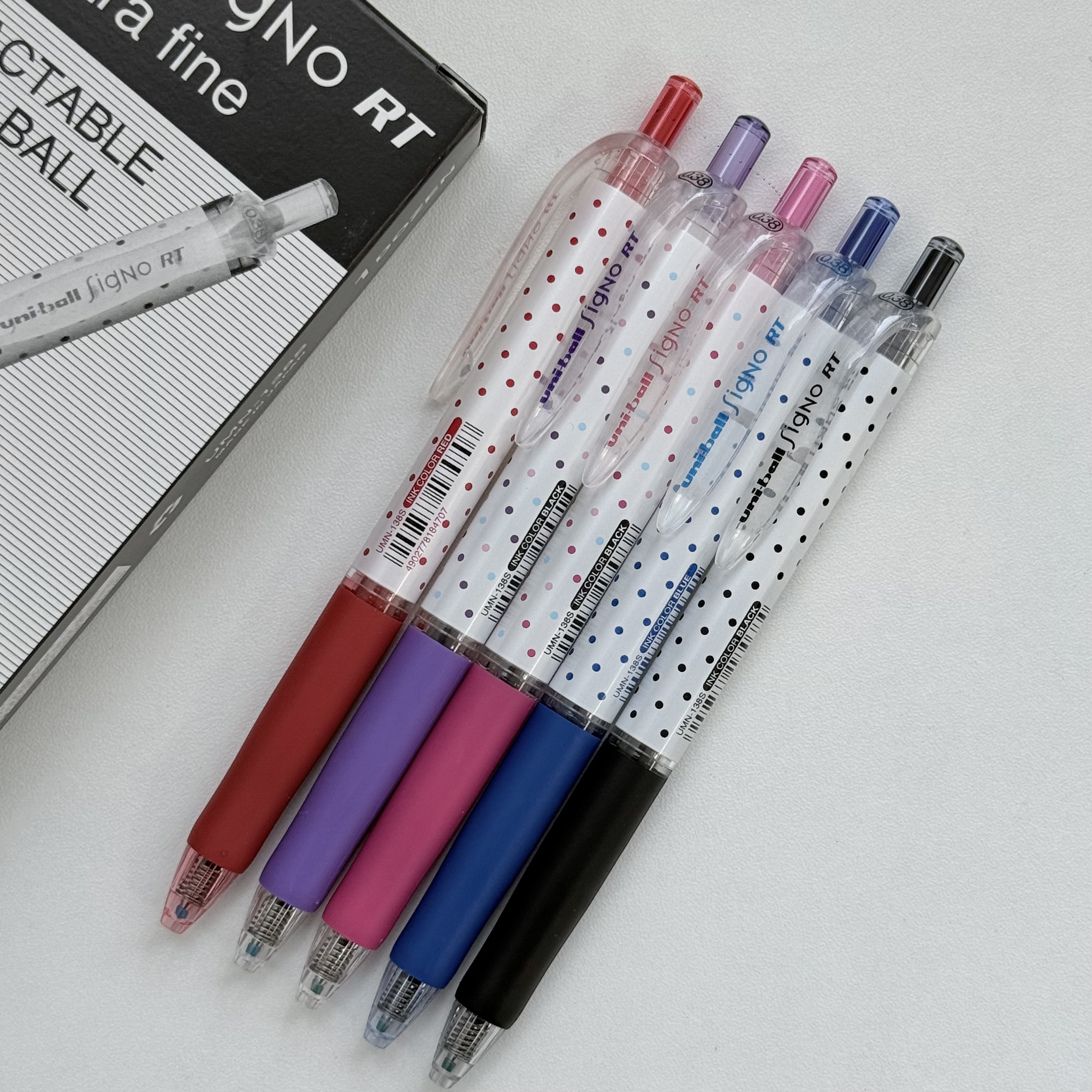 日本uni三菱ball彩色中性笔138学生用0.38mm按动105黑色0.5日系