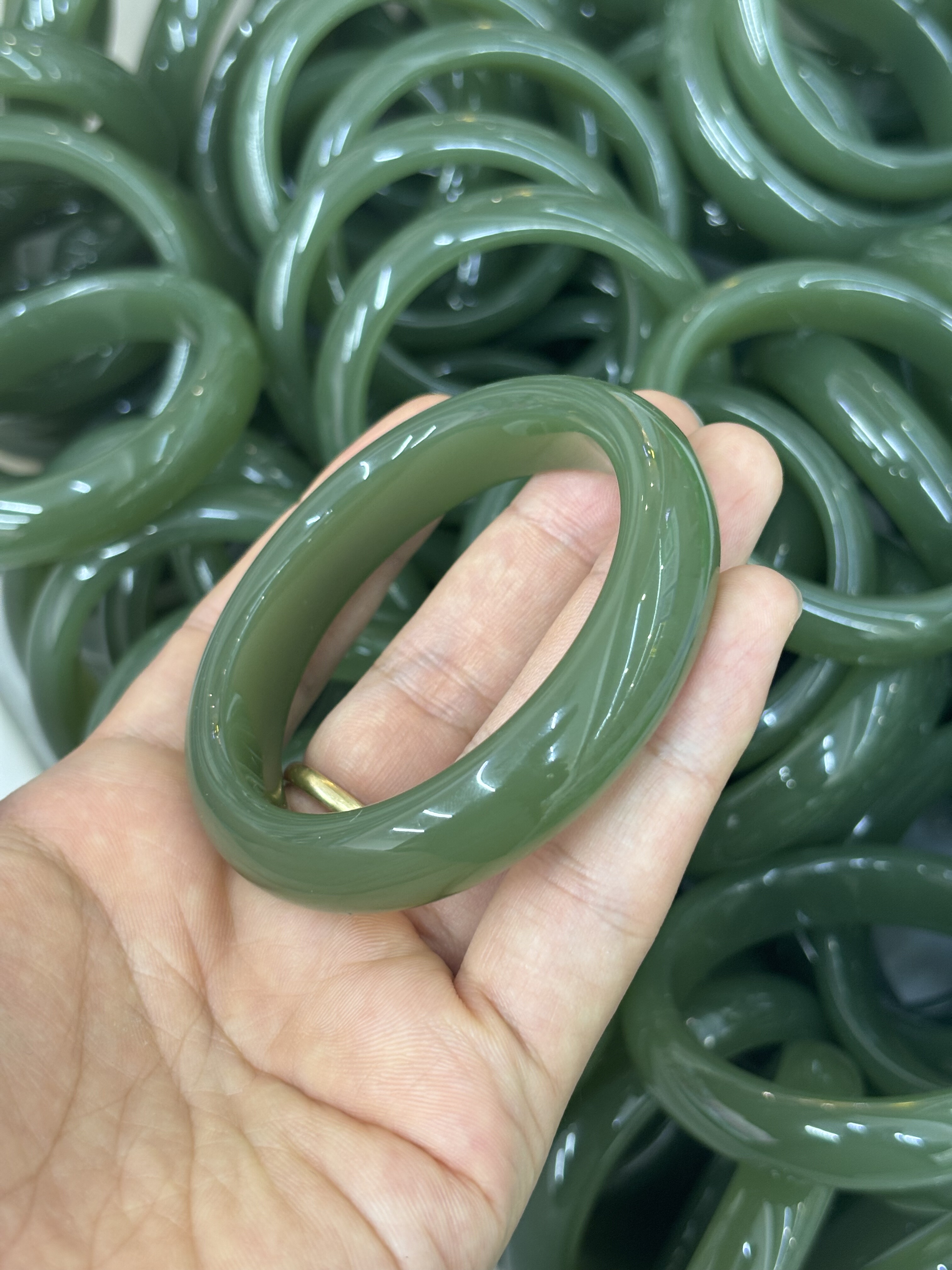 天然玉石和田玉碧玉手镯女款冰种满绿玉石镯子送妈妈礼物