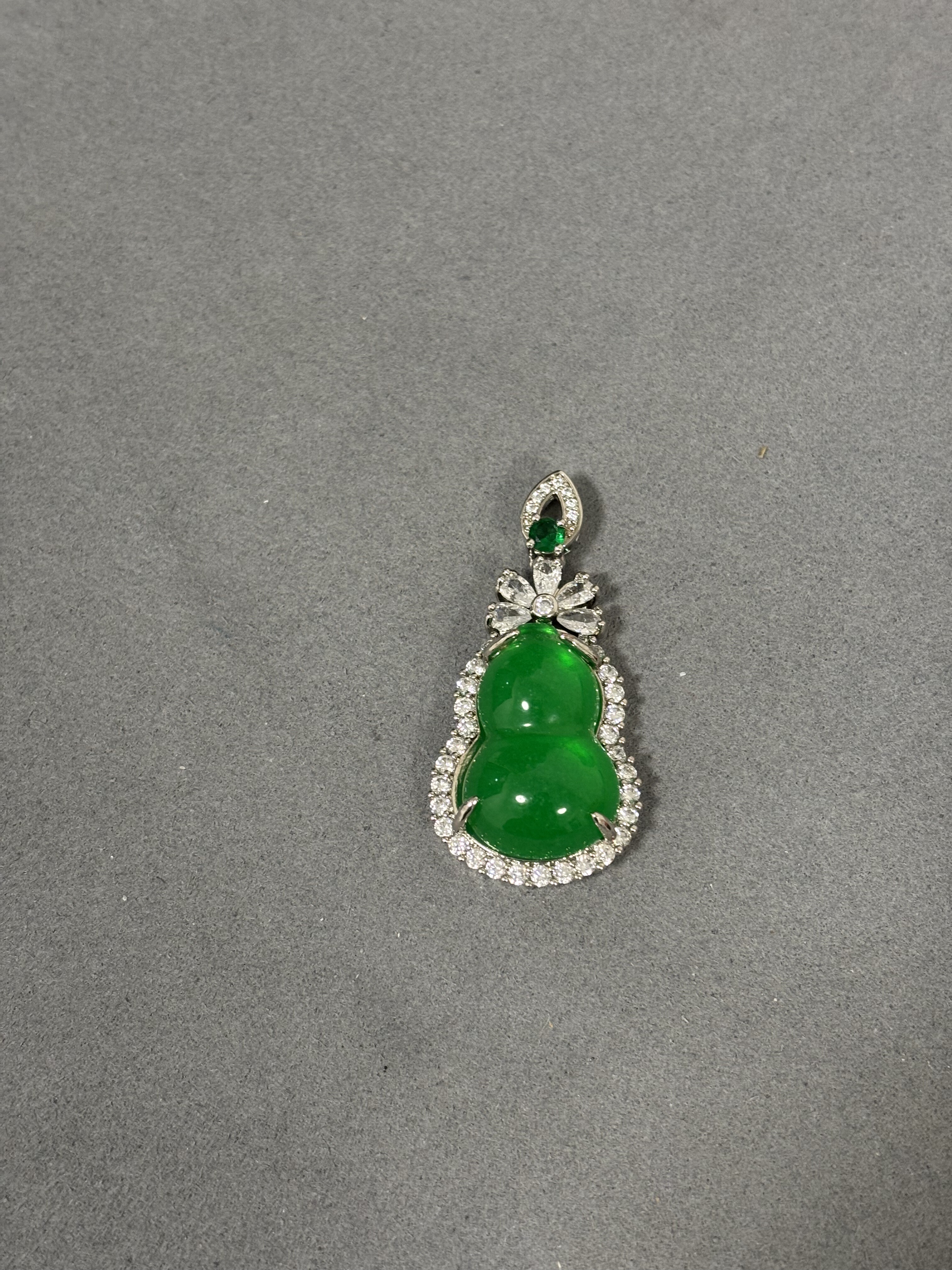 天然翡翠葫芦吊坠女款玉石项链玉坠新中式国风复古纯银锁骨链颈饰,珠宝/钻石/翡翠,颈饰,淘宝优惠券,粉丝福利购,淘宝优惠卷