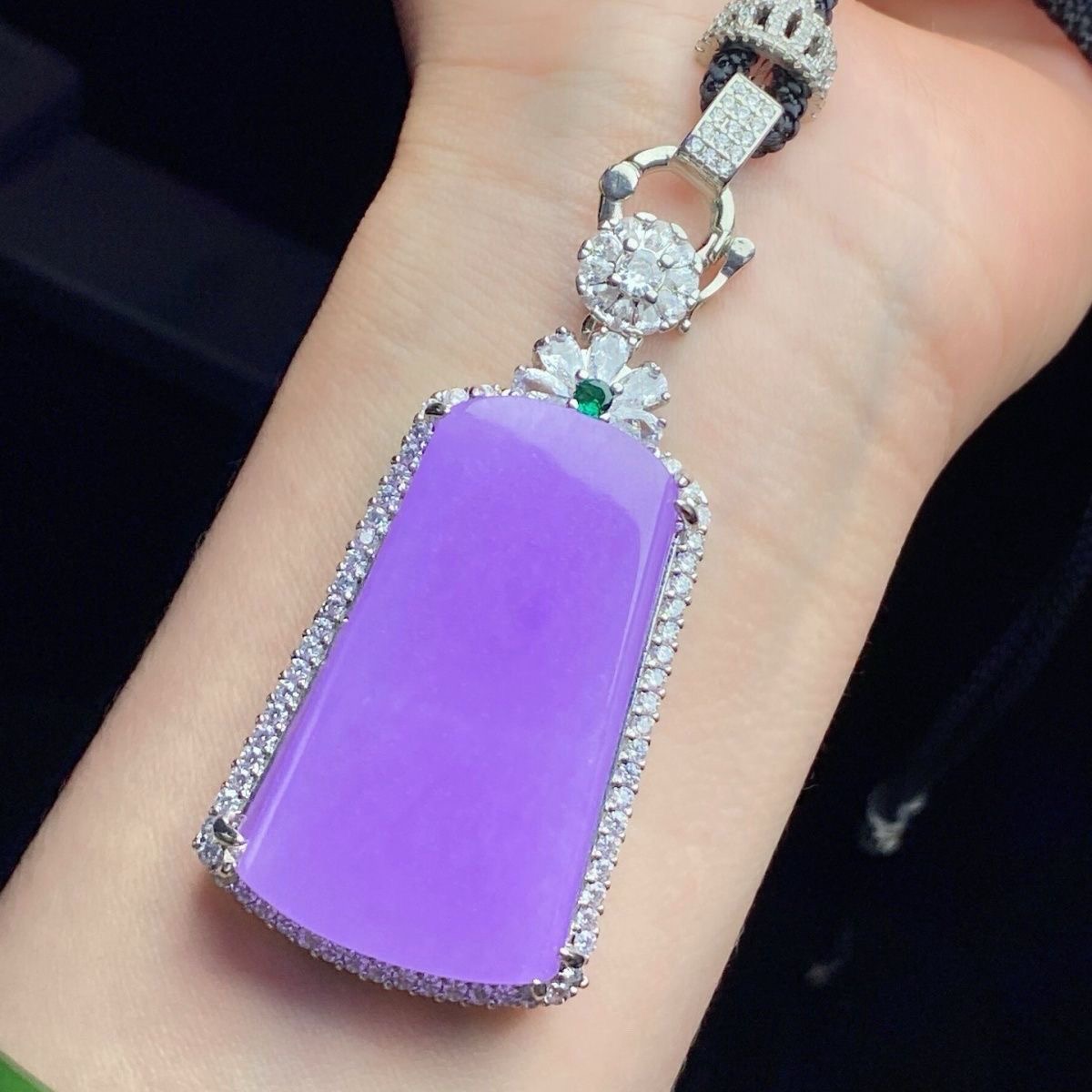 天然缅甸a货冰种紫罗兰翡翠无事牌吊坠女款玉石挂件送礼物轻奢风