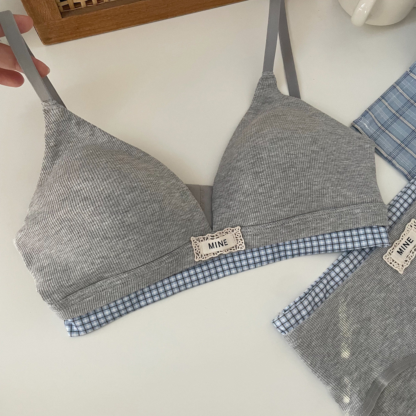 miu系芭蕾少女风螺纹莫代尔棉拼接格子无钢圈舒适三角杯文胸内衣,女士内衣/男士内衣/家居服,文胸,淘宝优惠券,粉丝福利购,淘宝优惠卷