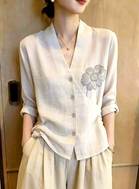 2026年别致很仙的法式绝美上衣夏季新款重要场合高端独特漂亮女装