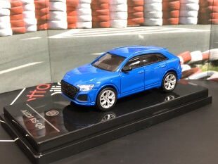 PARA 1/64合金车 奥迪Q8豪华轿跑车Audii RS汽车模型玩具礼品摆件