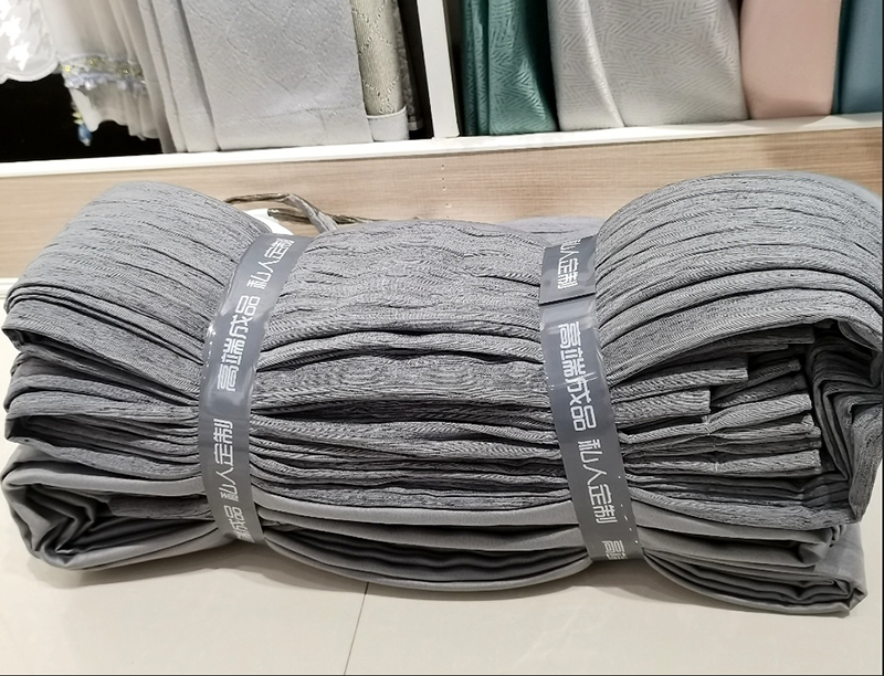 自带胶粘已经裁剪方便快捷