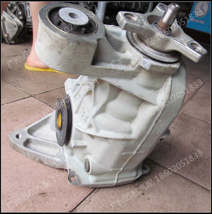 适用奔驰w164 166gl450 500 ml300 ml350前后差速器原装配件油封