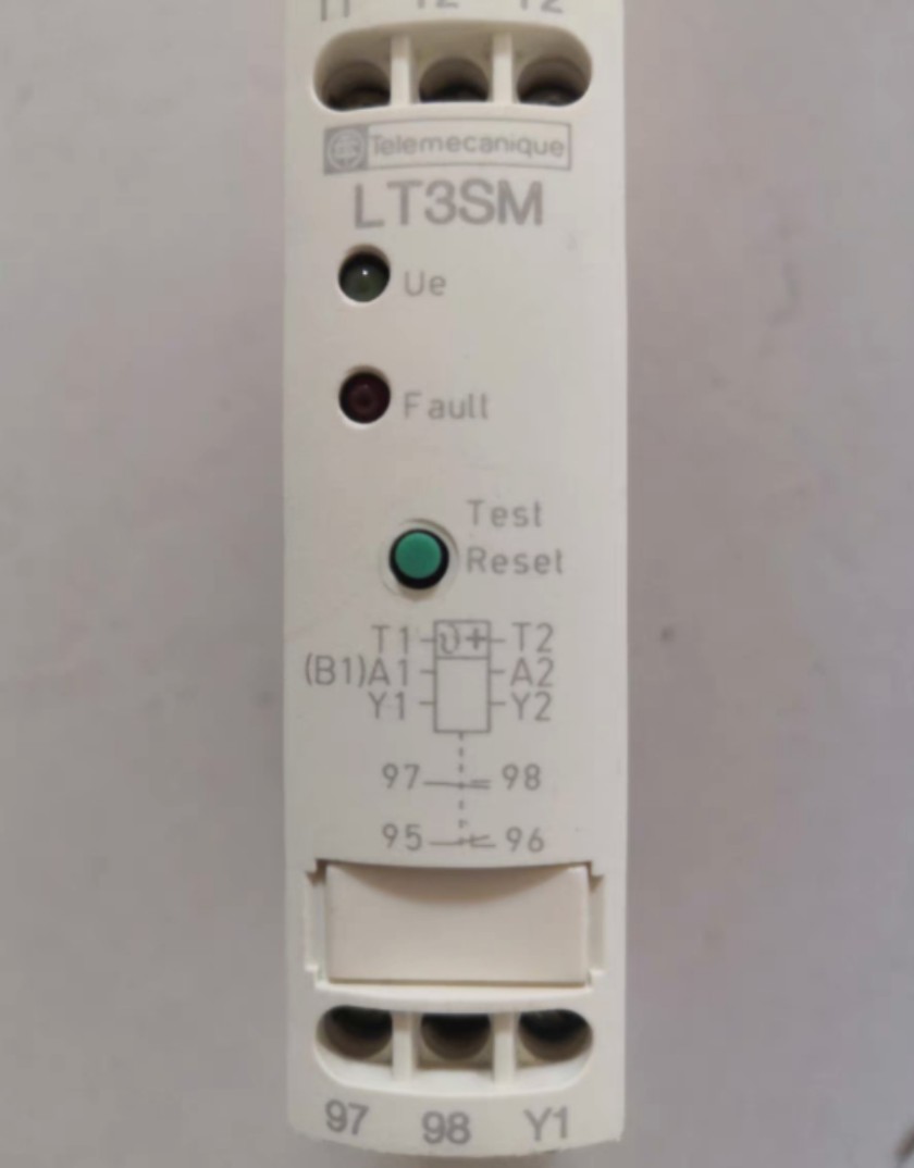 施耐德继电器 热敏电阻保护继电器  LT3SM00ED  24V或48V供电