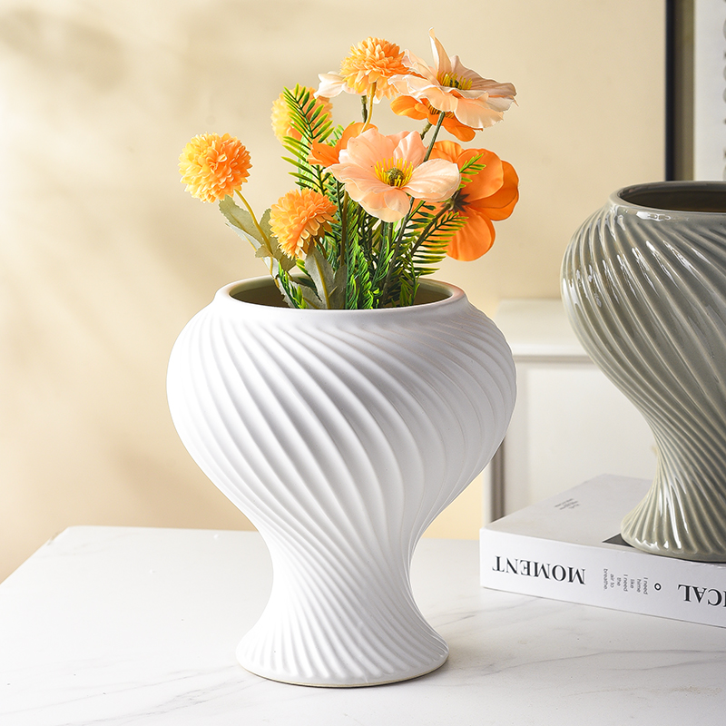新款北欧陶瓷花盆家用卧室个性