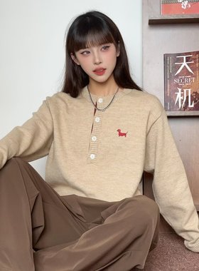 高级感灰色亨利领长袖毛衣简约百搭年冬季韩系纽扣圆领保暖针织衫