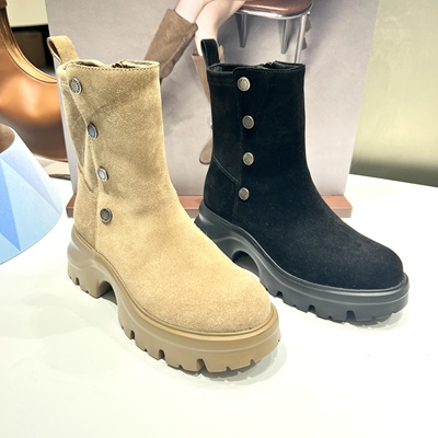 思加图2025冬季新款复古运动靴