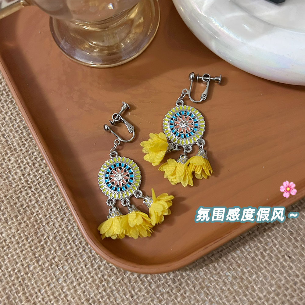 奶甜家度假风黄色花朵耳夹显脸小
