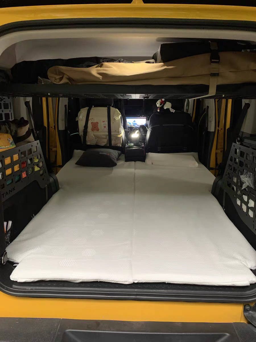 软硬适中魔术贴卡扣收纳包