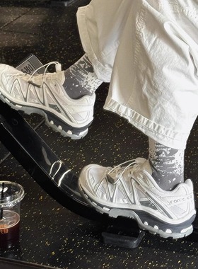 XT-Quest官方正品户外徒步登山鞋男女鞋2025新款冬季休闲运动鞋潮