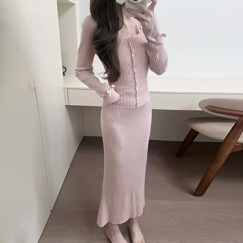 娇美温润感 软糯修身粉色长袖针织衫女秋冬针织鱼尾长裙两件套装
