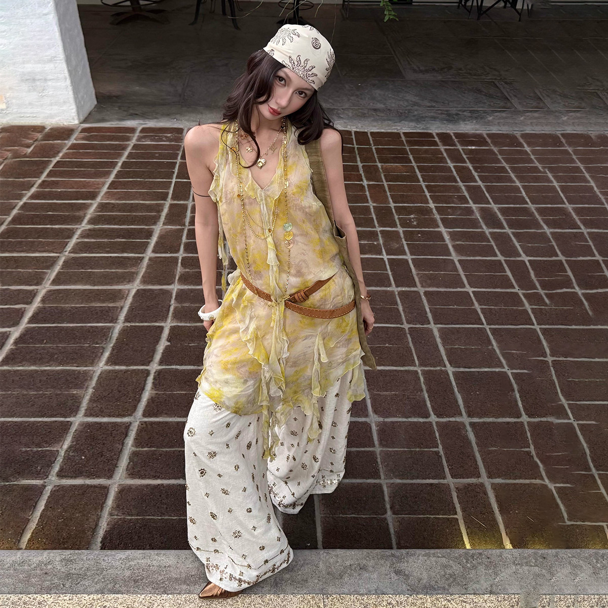 圣特罗佩的古铜花2026夏季新品重工钉珠亚麻阔腿裤女薄款休闲长裤