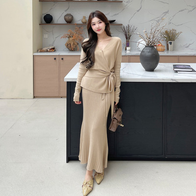 清潭洞美丽气质针织上衣半身裙套装女春秋季时尚气质高腰显瘦长裙