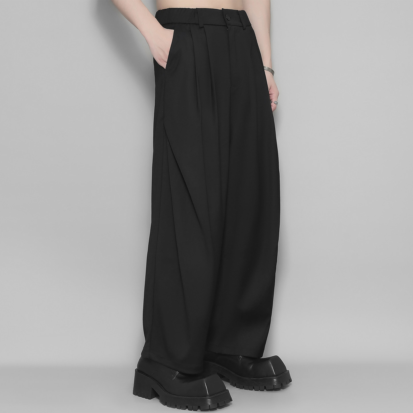 原创男装暗黑港风美学纯色廓形多褶慵懒阔腿垂感宽松休闲加厚西裤