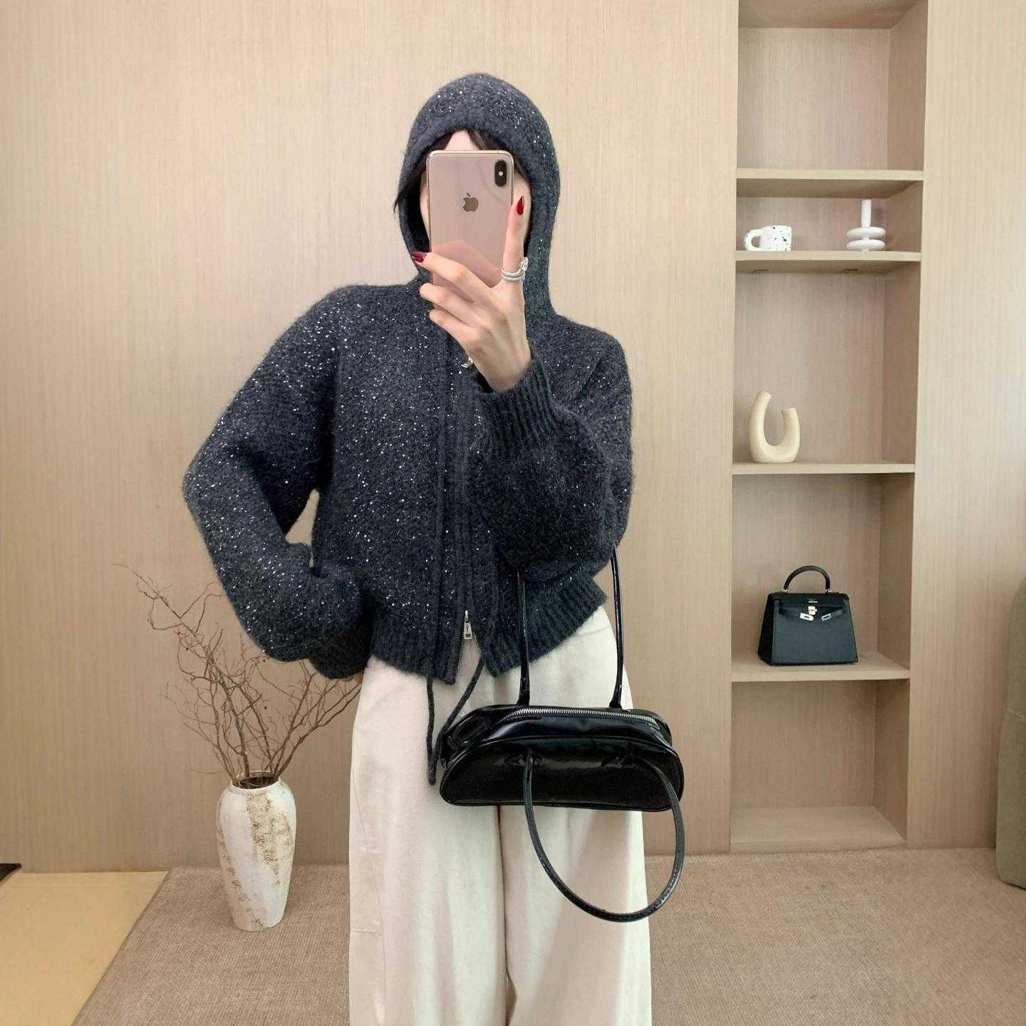 普洛克新款 慵懒风连帽针织开衫拉链毛衣外套女加厚珠片马海毛秋
