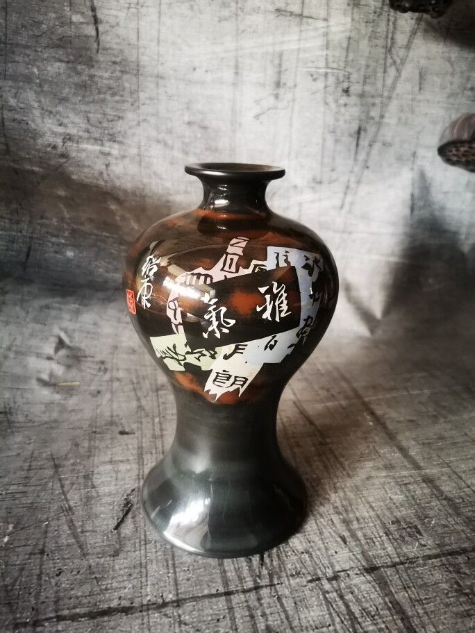 云南建水紫陶花瓶厂家直销 陈绍康大师 亮光残贴 蒜头瓶