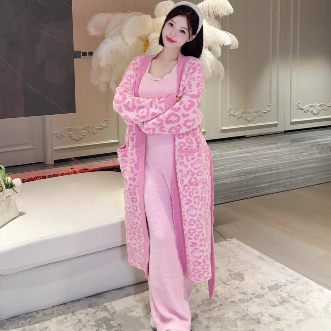 DIMDEVL汀黛25秋冬新款睡衣女顽皮粉豹纹保暖半边绒家居服三件套