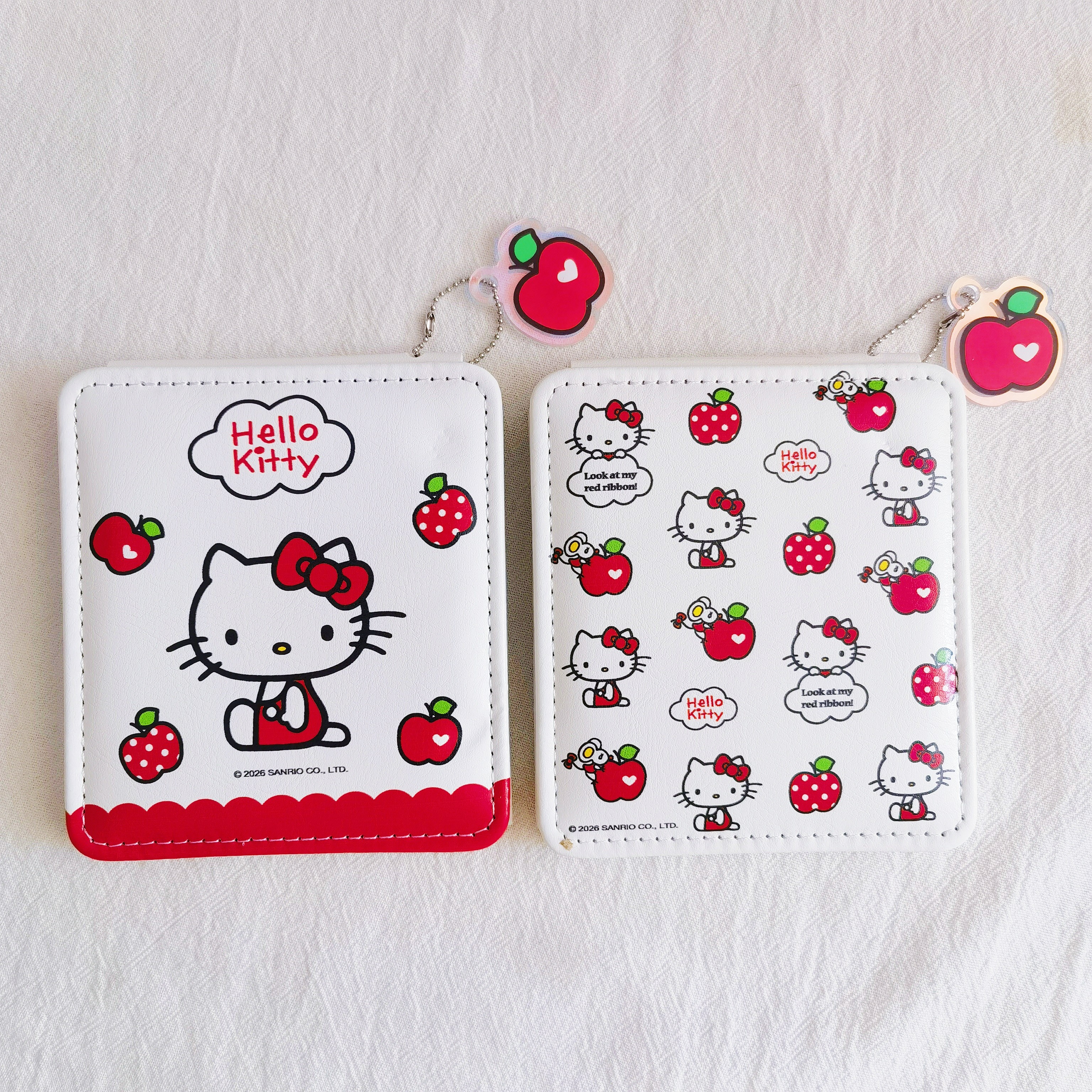 正版包包宝三丽鸥家族hellokitty折叠镜台式可爱卡通单面镜子补妆