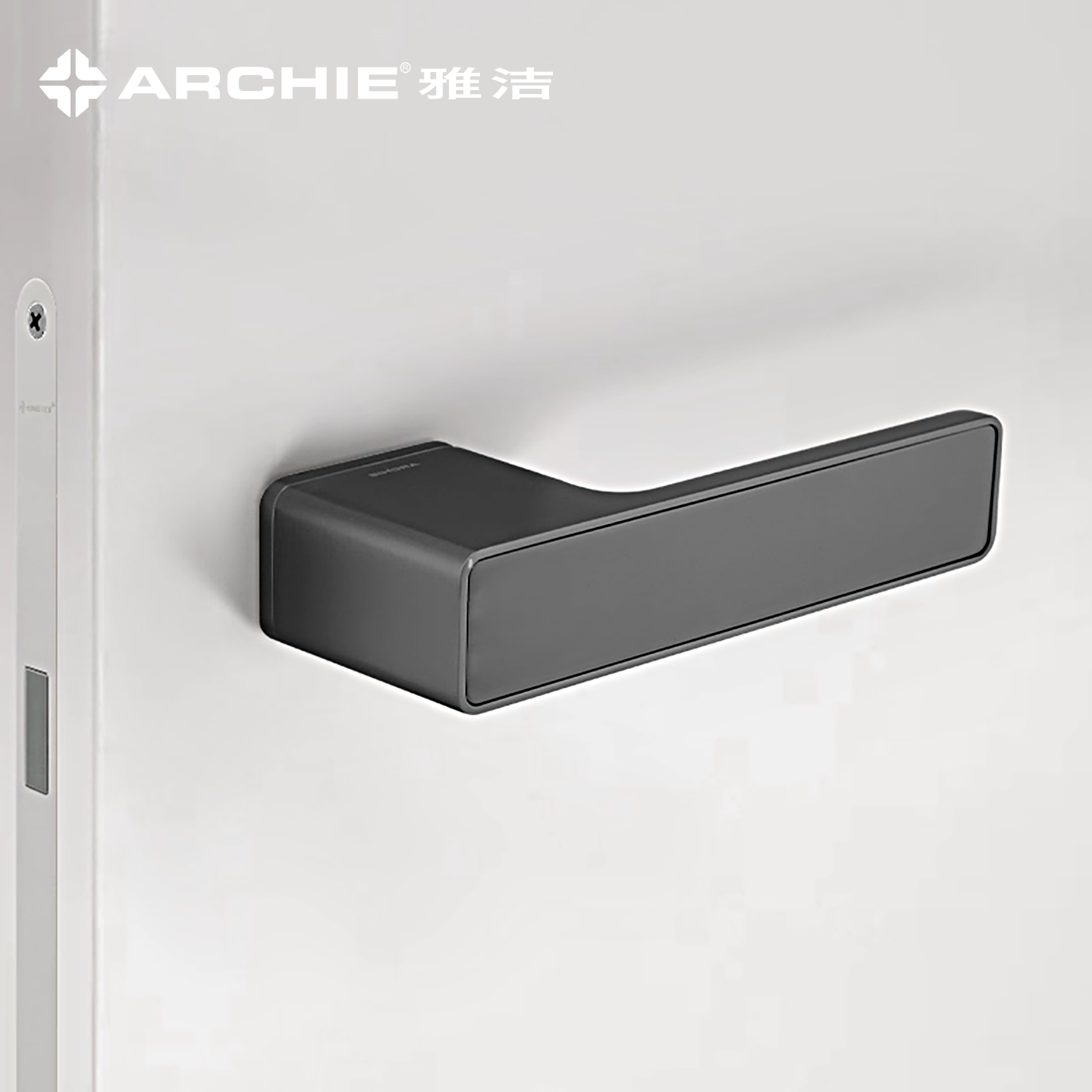 雅洁大锁体一字锁意式极简生态门