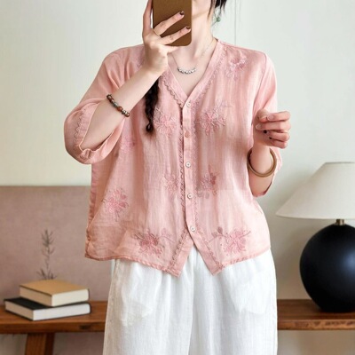 园园美衣新品 文艺复古纯苎麻刺绣V领中袖衬衫女宽松百搭上衣8083