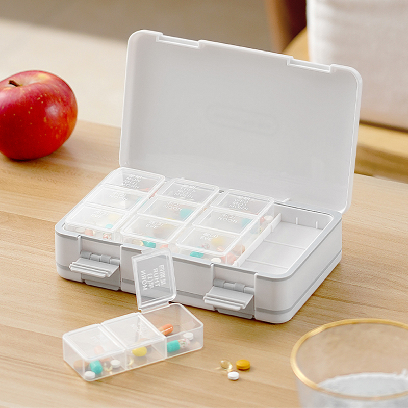 日本便携药盒一日三餐迷你分装药盒避光防潮旅行一分二随身切药器