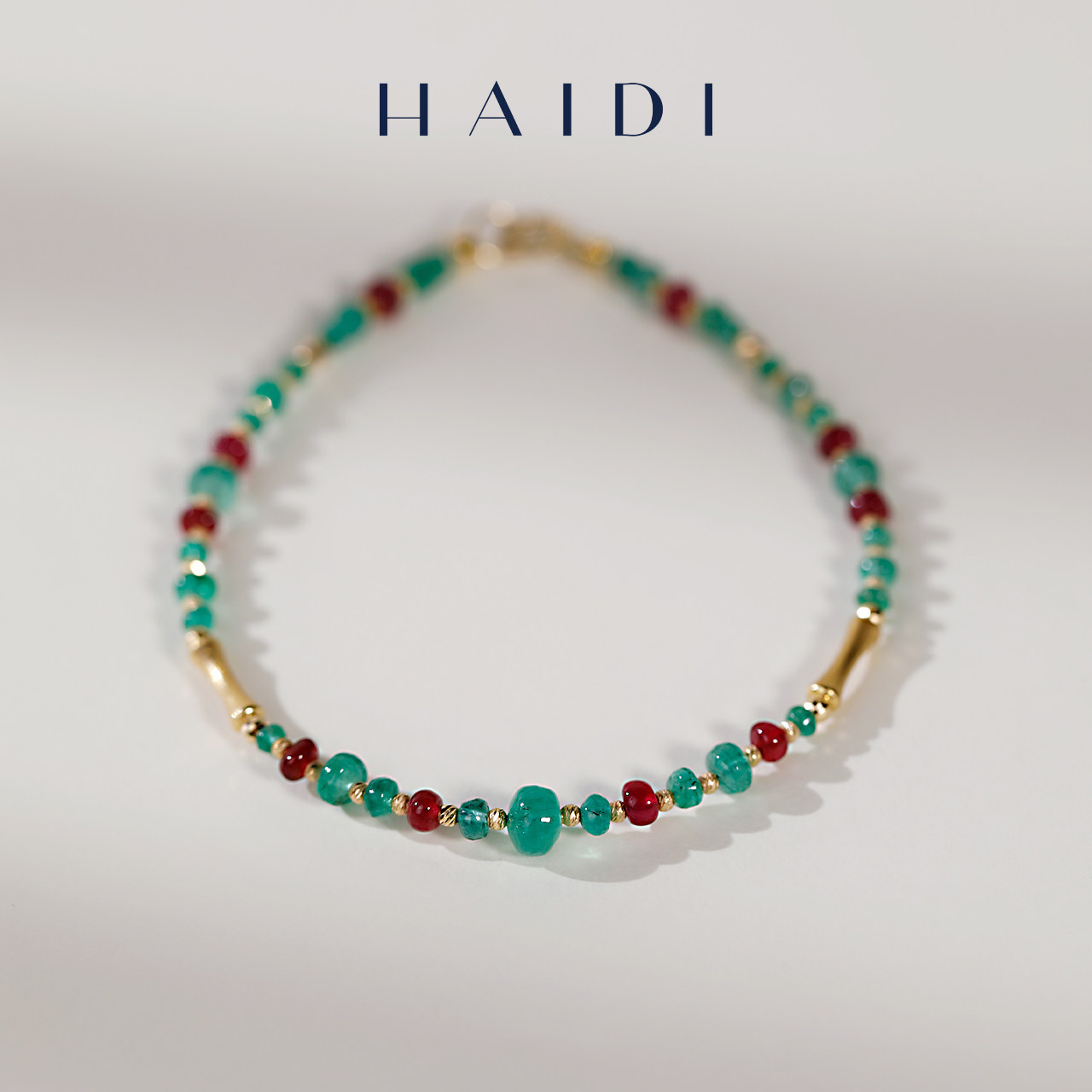 海蒂珠宝 花想容 2-5mm鸽血红宝石祖母绿设计款手链 18K金时尚女