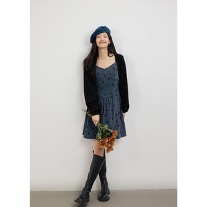 弥古复古蓝色碎花吊带裙高级感气质提花连衣裙女春季内搭打底裙子