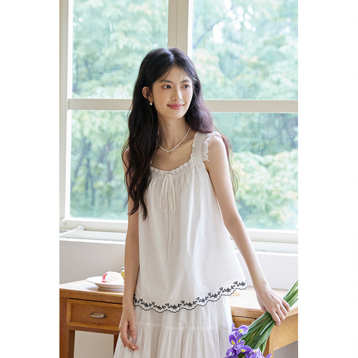 弥古白色刺绣背心女高级感宽松打底内搭2026春季新款无袖吊带上衣,女装/女士精品,背心吊带,淘宝优惠券,粉丝福利购,淘宝优惠卷