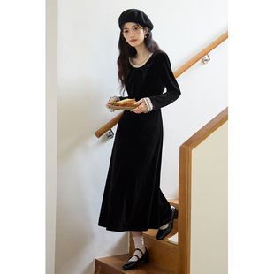 弥古赫本风法式黑色丝绒连衣裙长袖女修身秋冬撞色花边内搭打底裙