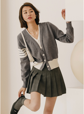 弥古学院风灰色假两件针织衫女2025秋冬长袖法式v领收腰显瘦上衣
