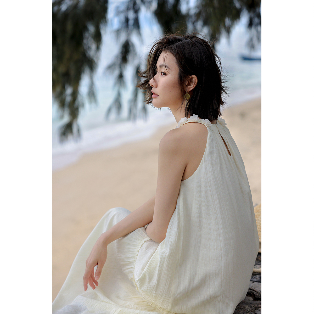 法式挂脖连衣裙女度假