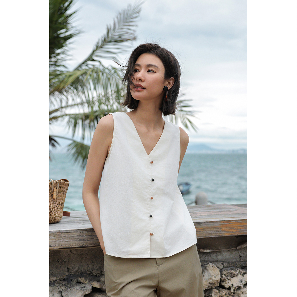 弥古法式v领背心女外穿高级感宽松度假无袖上衣2025夏季打底内搭