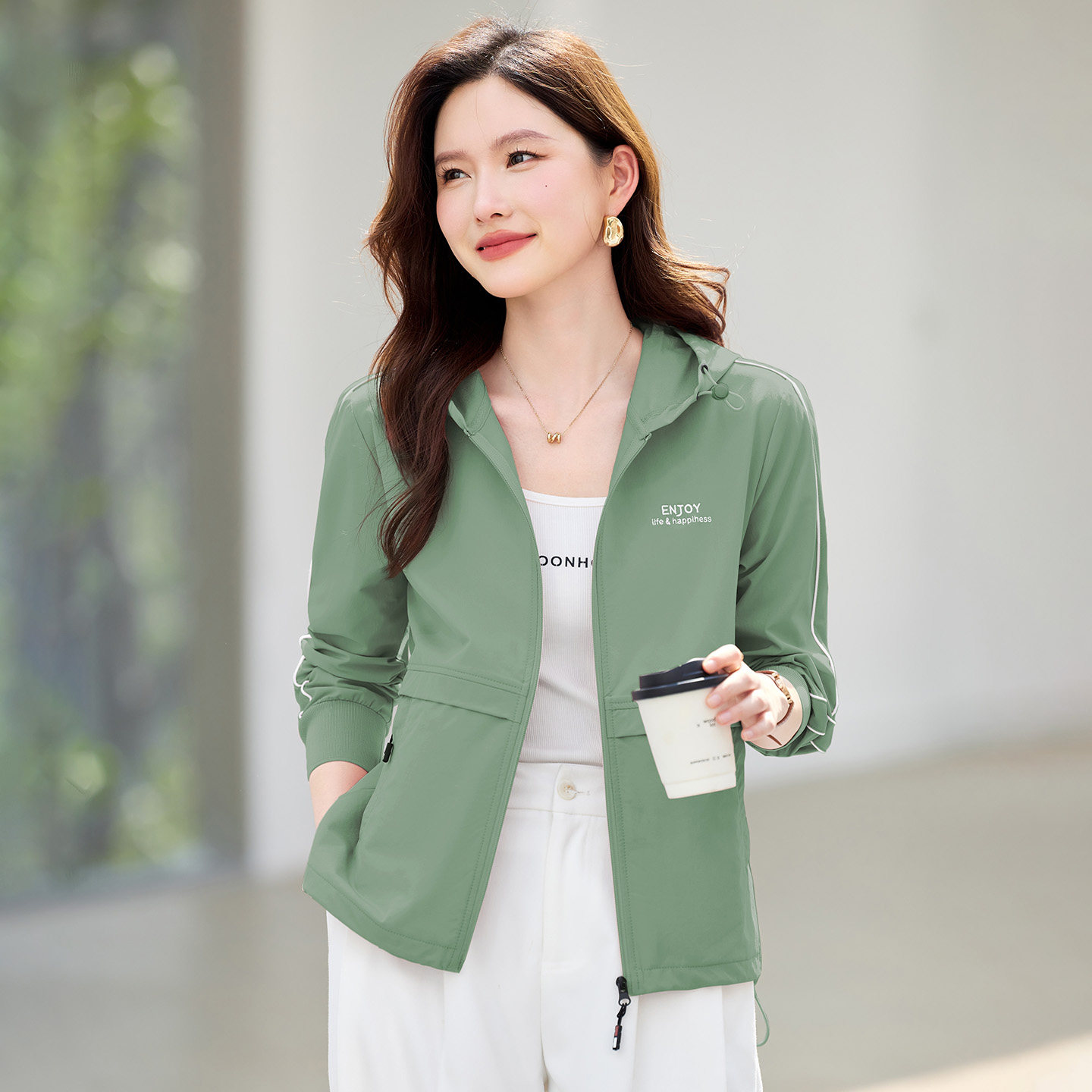 连帽女士风衣开衫外套2026新款春季高端女装早春薄款休闲正肩上衣