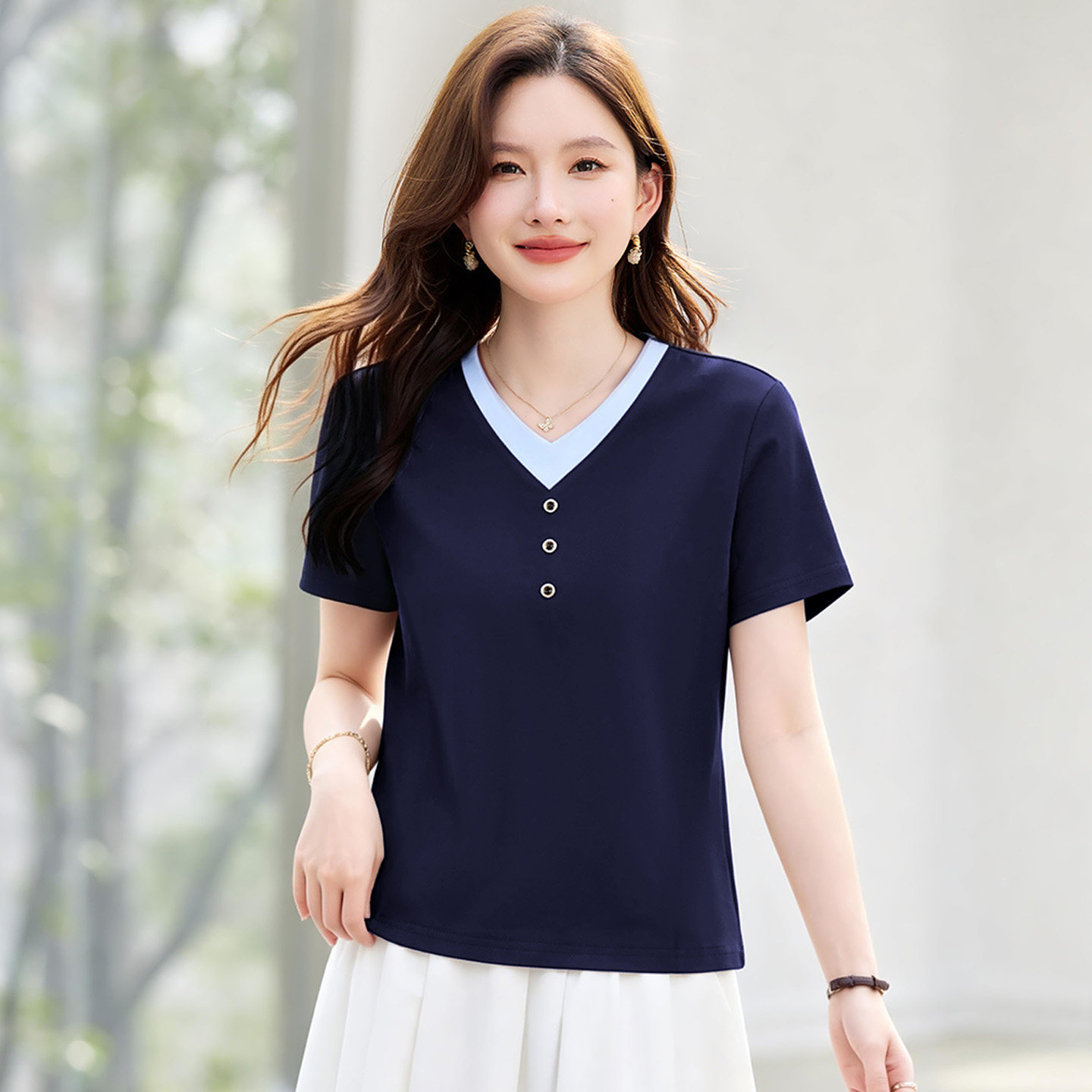 短袖t恤女2026新款女士高端品牌上衣夏薄款正肩v领妈妈轻奢高级感