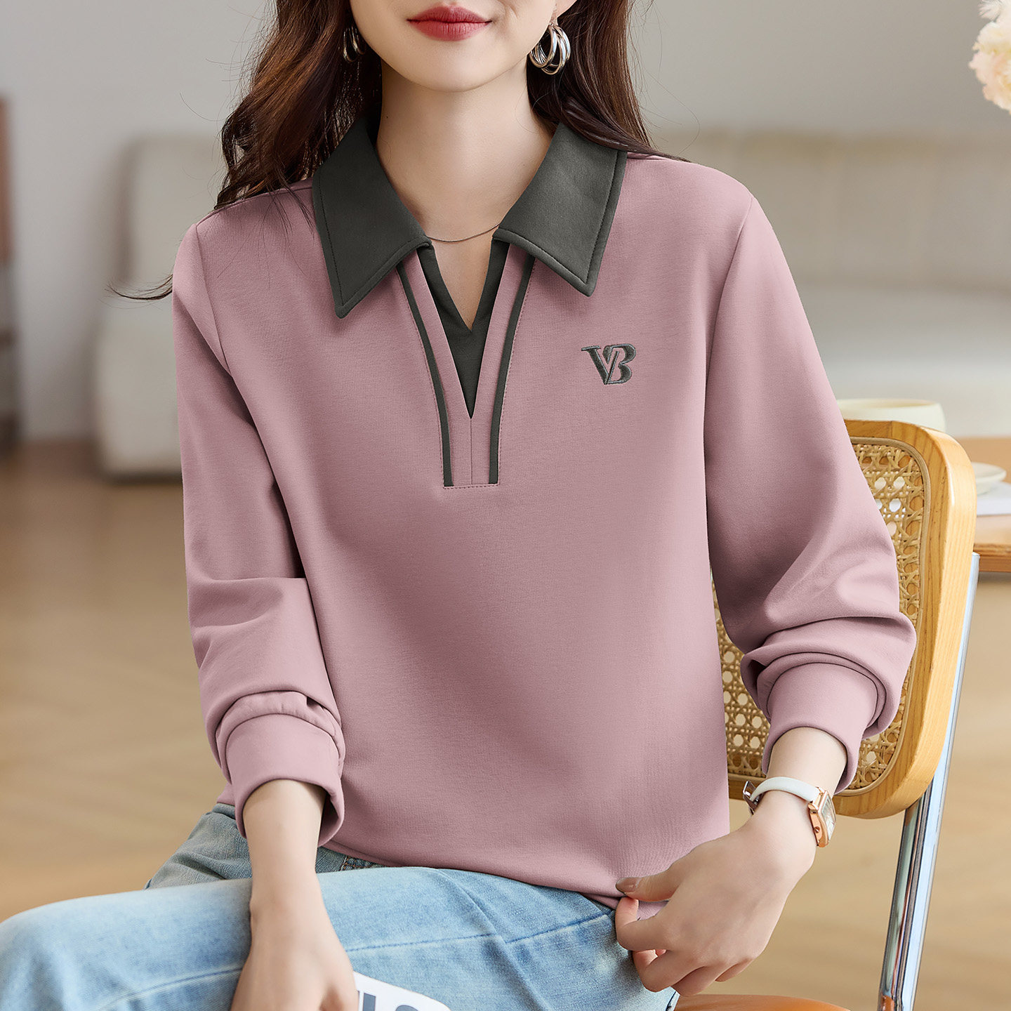 假两件卫衣女春秋款2026新款春季爆款洋气女装正肩显瘦翻领薄外套