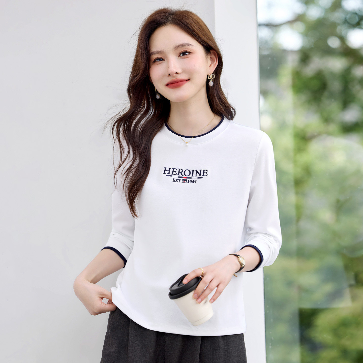 白色长袖t恤女春季内搭打底衫可外穿2026新款早春女装爆款上衣薄